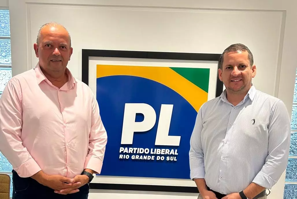 Vereador João Batista, de Nova Petrópolis, Visita Sede do Partido Liberal RS